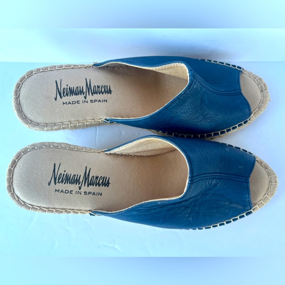 Neiman Marcus Navy Wedge Slides - Picture 10 of 10